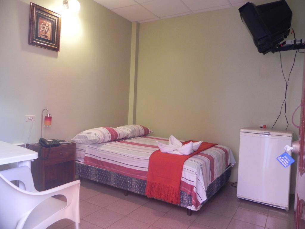 Hostal La Posada De Jose Carlos ปูแอร์โต บาเกริโซ โมเรโน ห้อง รูปภาพ